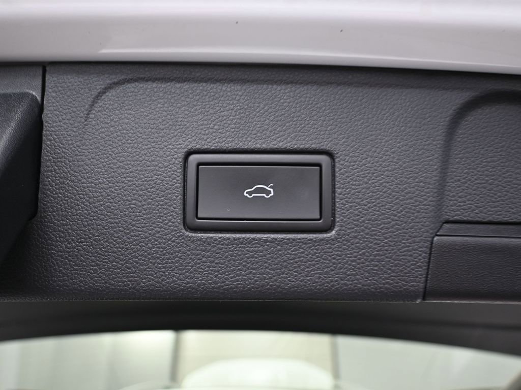 Used 2022 Volkswagen Atlas SEL image 48