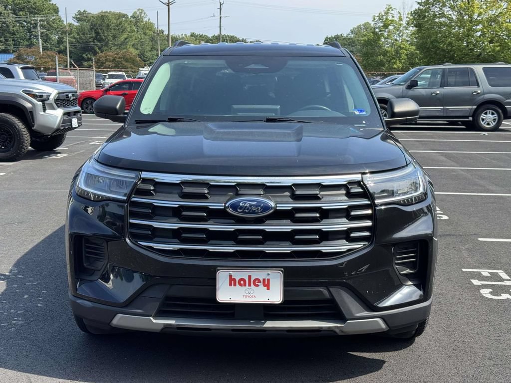 Used 2025 Ford Explorer Active RWD image 25