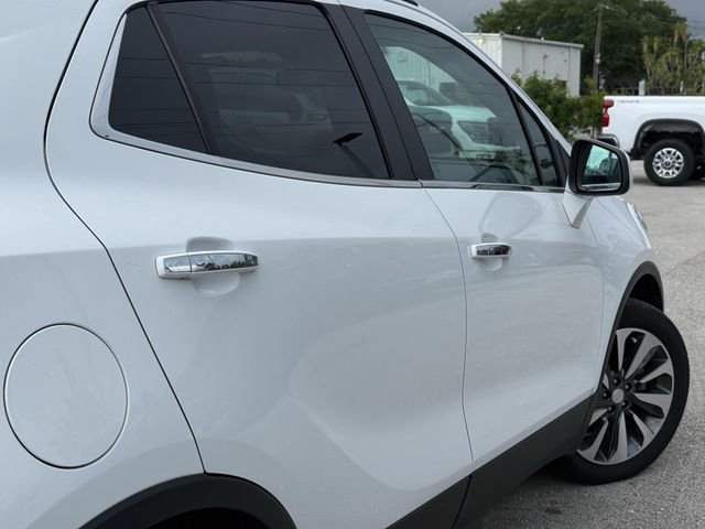 Used 2022 Buick Encore Preferred w/ Safety Package FWD image 9