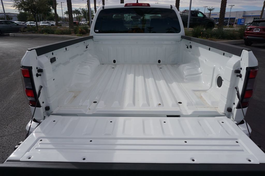 Certified 2025 Nissan Frontier SV image 8