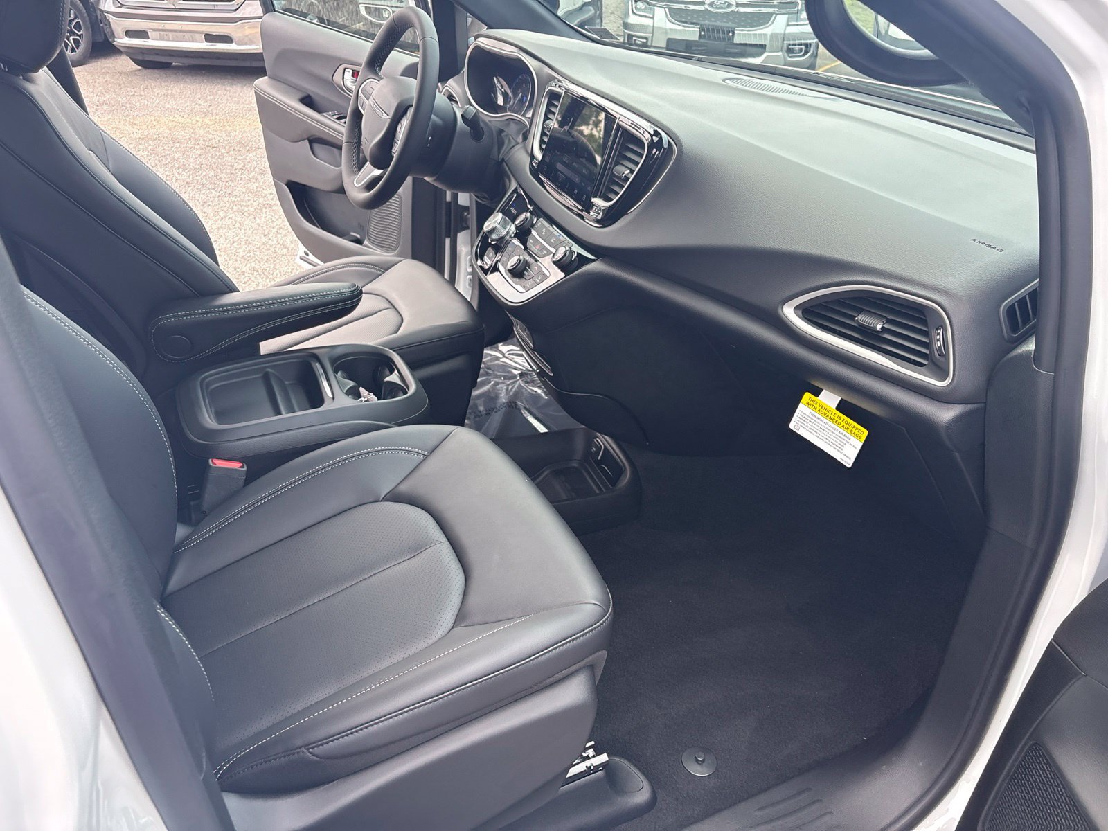 New 2027 Chrysler Pacifica LX FWD image 29