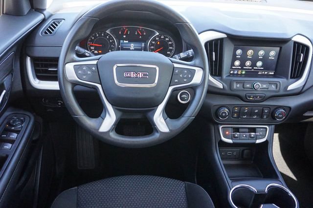 Used 2024 GMC Terrain SLE image 17
