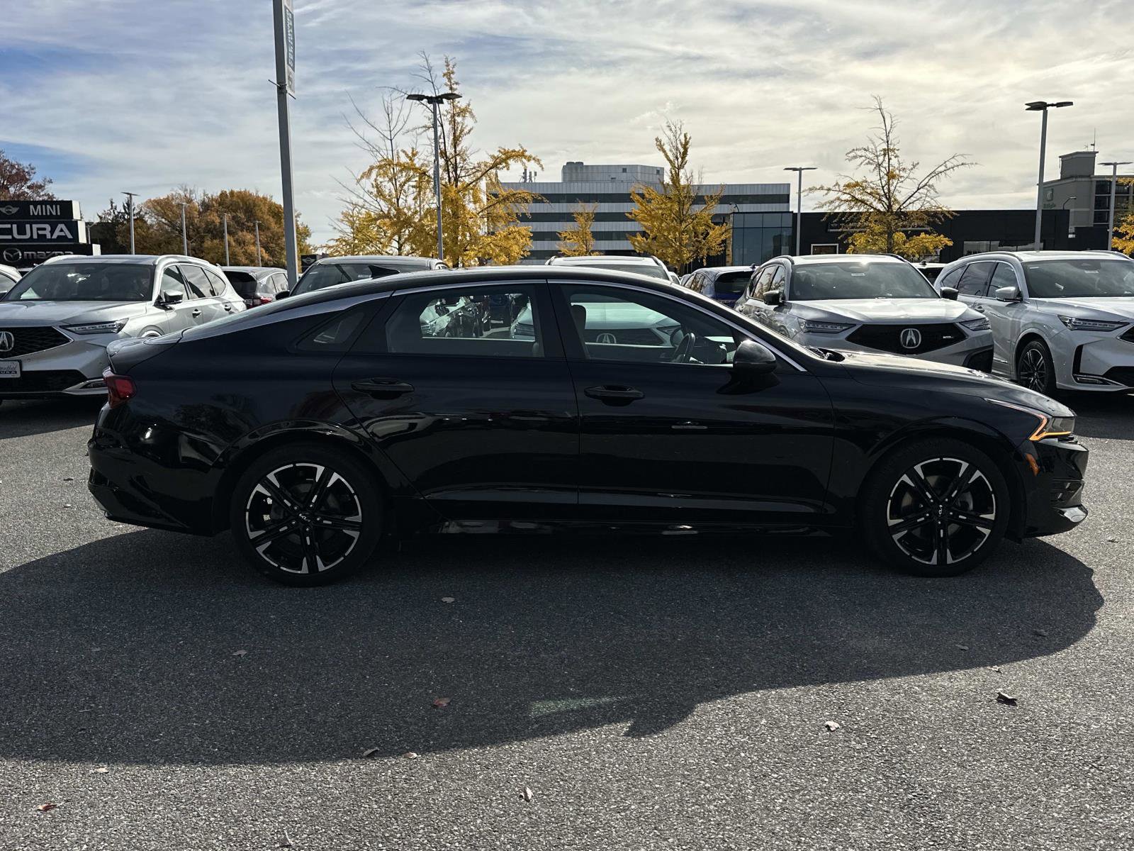 Used 2023 Kia K5 GT-Line w/ GT-Line Premium Package image 2