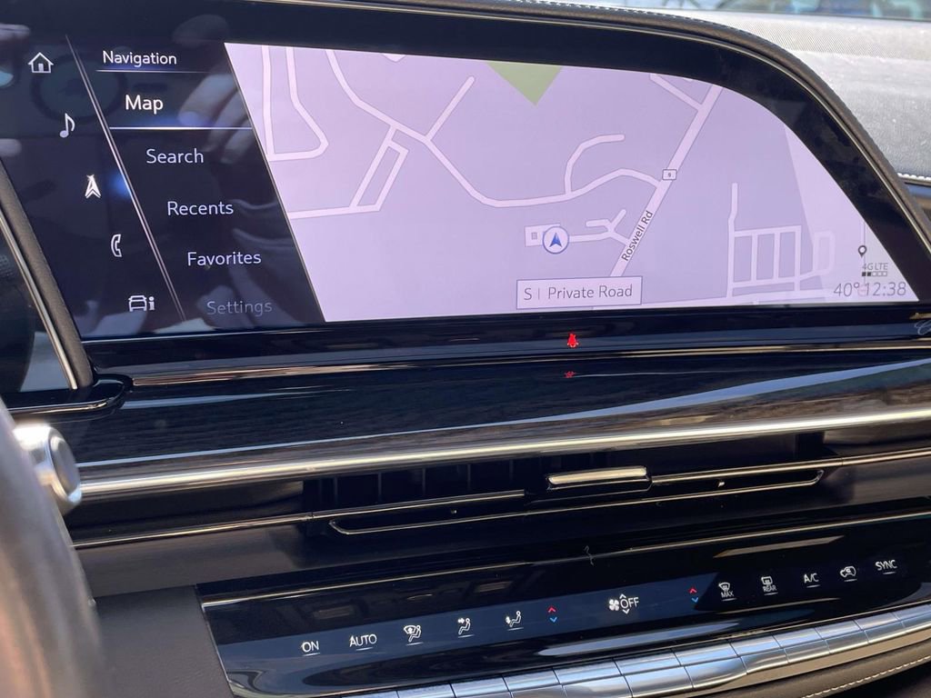 Used 2023 Cadillac Escalade ESV Premium Luxury w/ Performance Package image 28