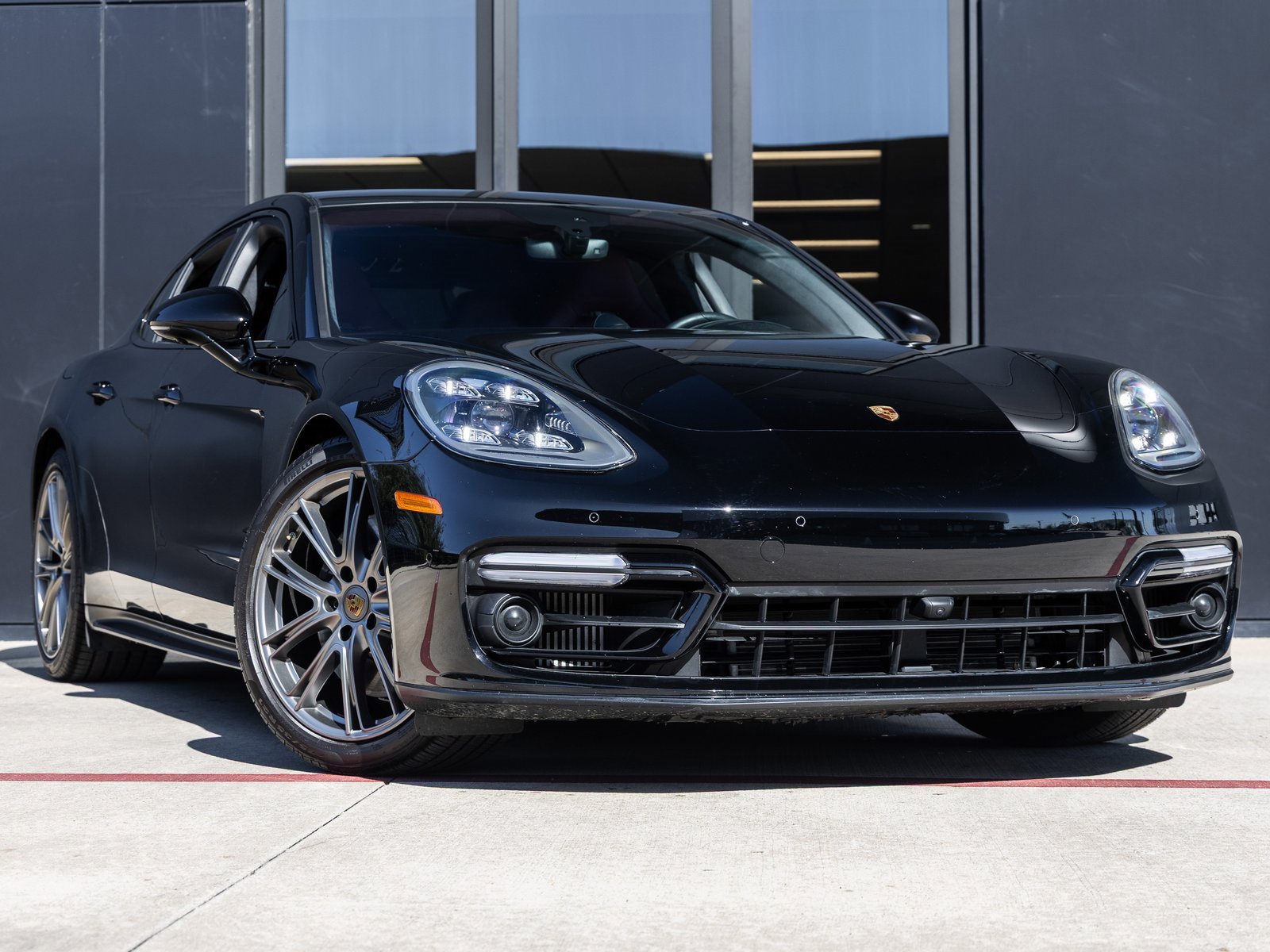 Used 2023 Porsche Panamera GTS image 6
