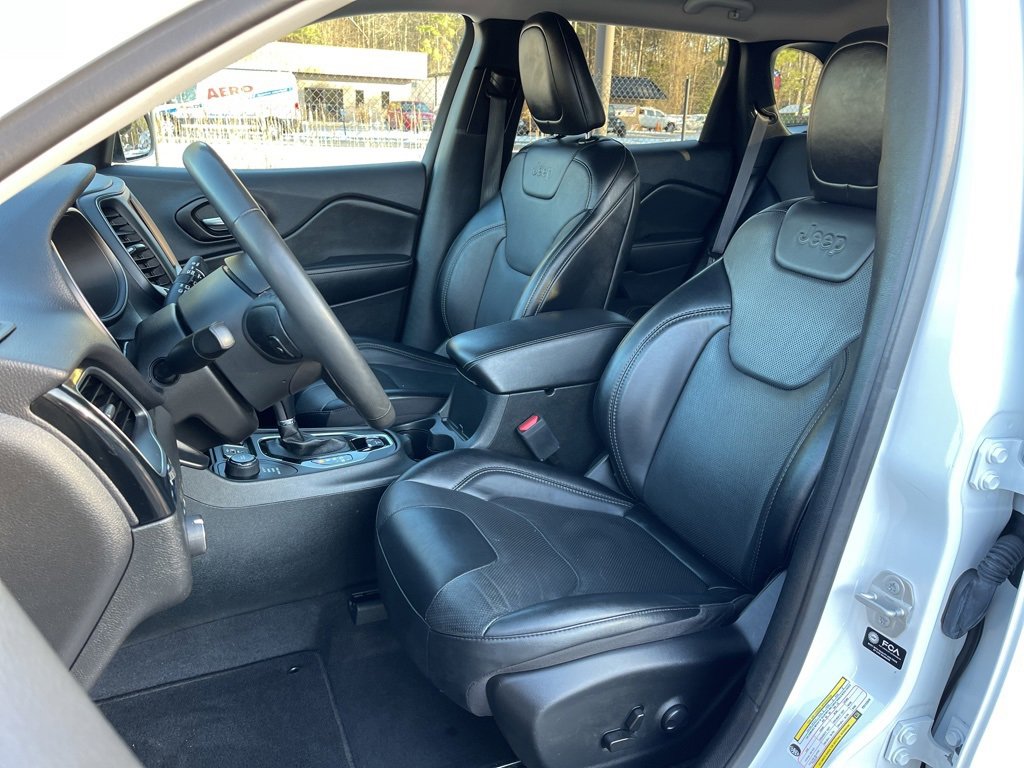 Used 2023 Jeep Cherokee Altitude Lux image 19