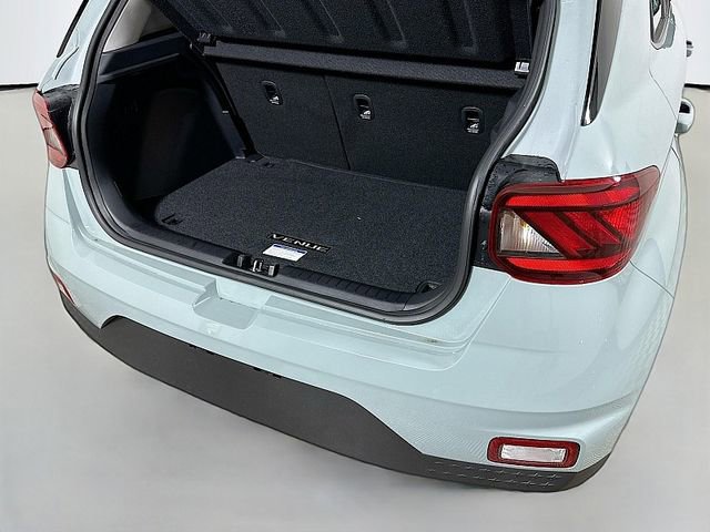 Certified 2025 Hyundai Venue SEL FWD image 25