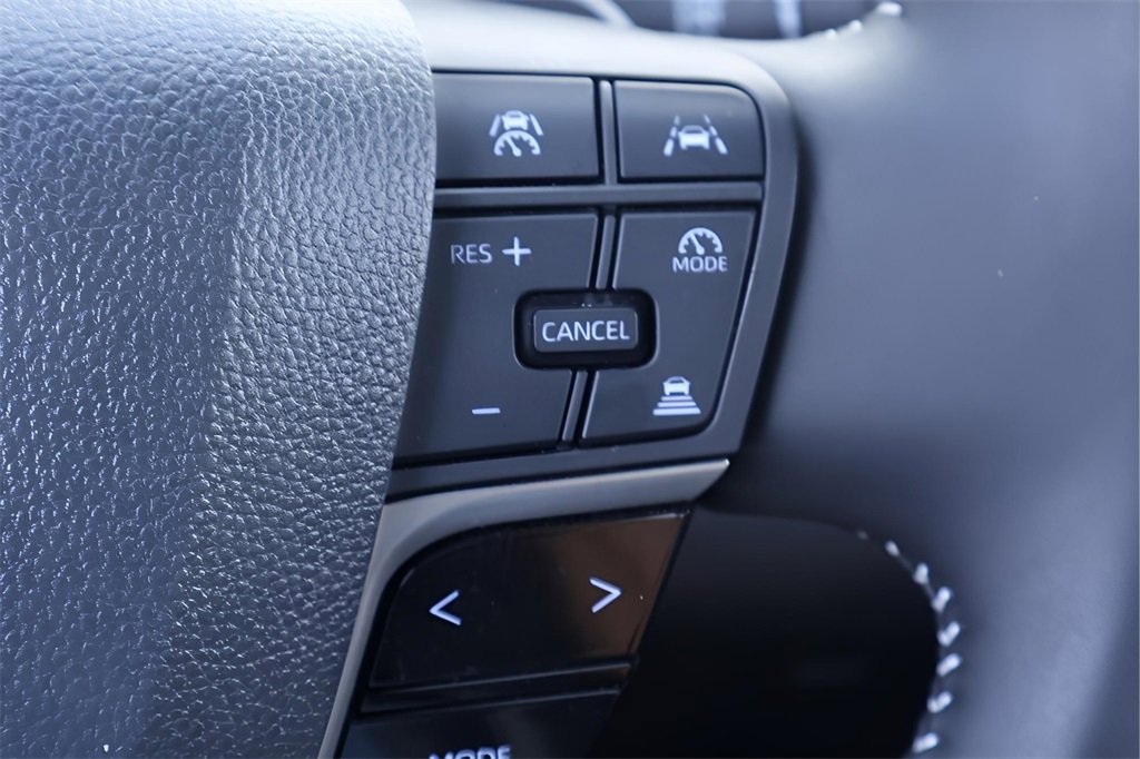 Certified 2025 Toyota Camry SE image 21