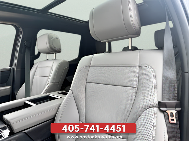 Used 2025 Toyota Tundra Limited AWD/4WD image 26