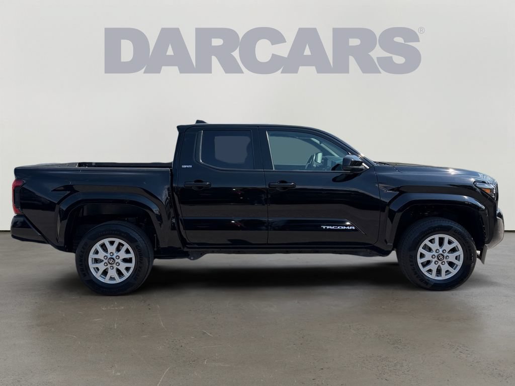 Certified 2025 Toyota Tacoma SR5 AWD/4WD image 8