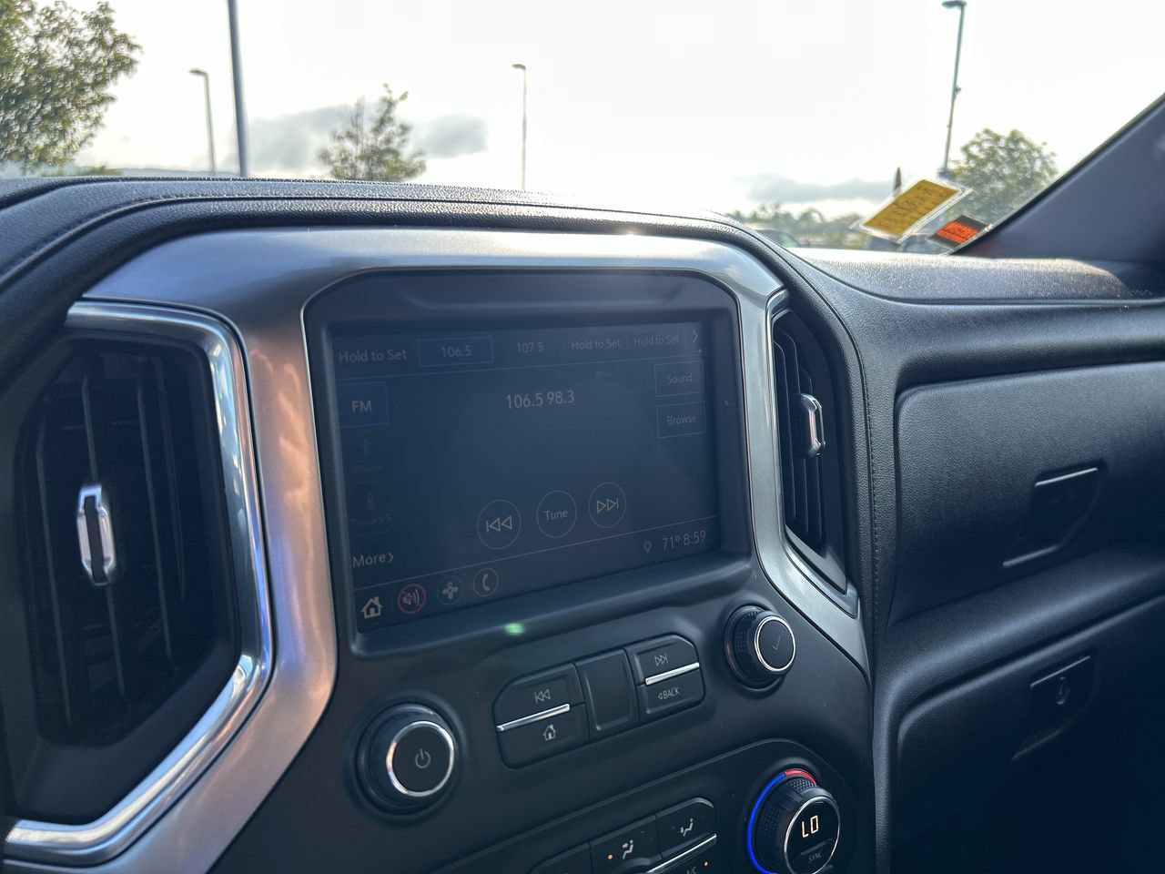Used 2019 Chevrolet Silverado 1500 LT Trail Boss AWD/4WD image 28