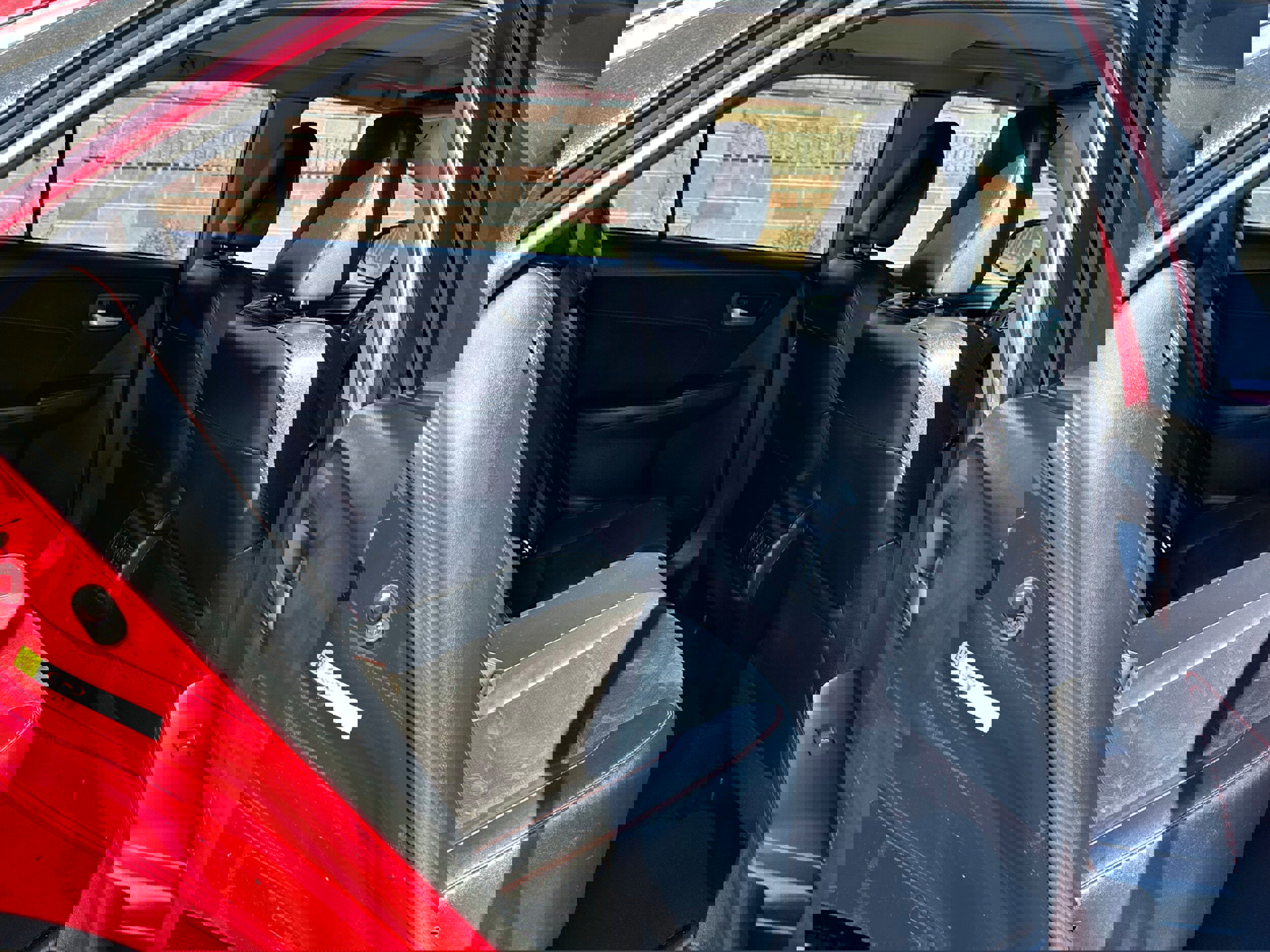 Used 2015 Toyota Camry XSE image 12