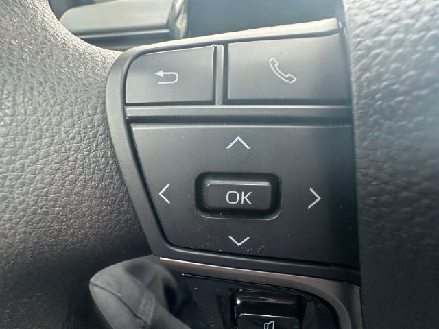 Used 2025 Toyota Camry LE FWD image 13