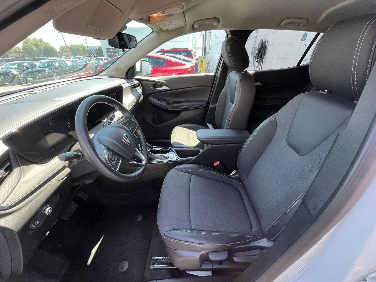 Used 2025 Buick Encore GX Preferred FWD image 25