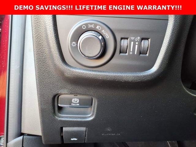 New 2026 Jeep Grand Cherokee Altitude AWD/4WD image 16