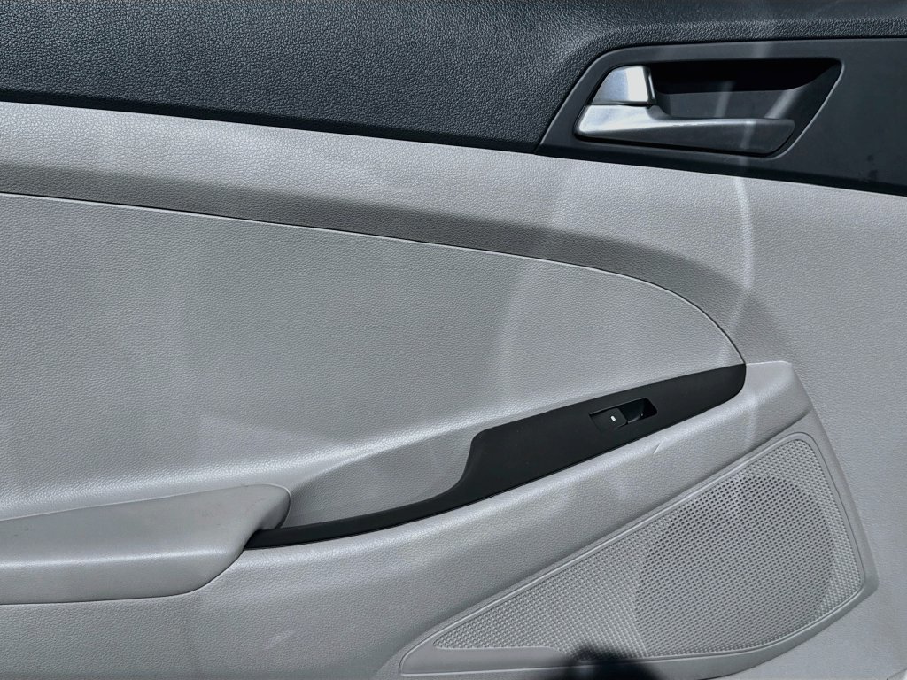 Used 2019 Hyundai Tucson SE FWD image 31