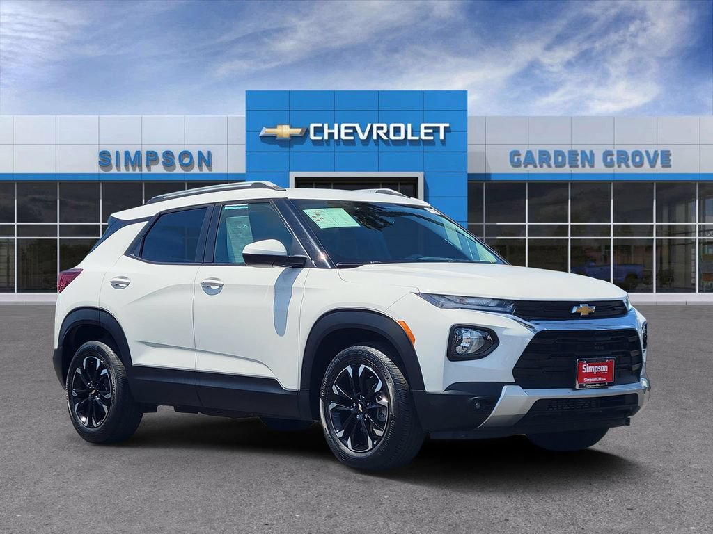 Used 2023 Chevrolet TrailBlazer LT FWD image 1