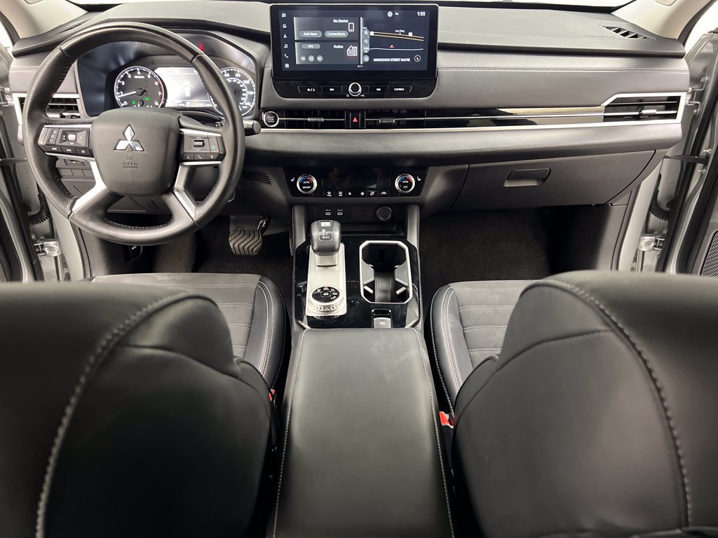 Used 2025 Mitsubishi Outlander SE FWD image 48