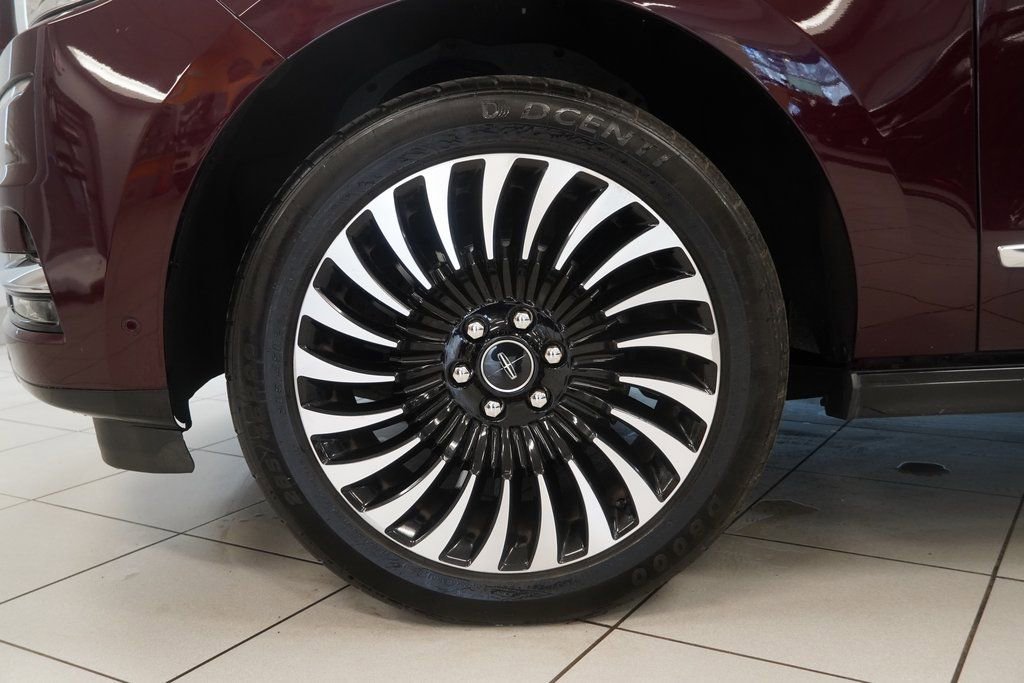 Used 2018 Lincoln Navigator Black Label image 18