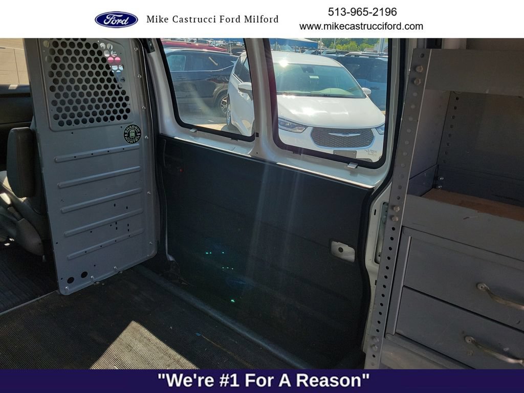 Used 2017 GMC Savana 2500 RWD image 17