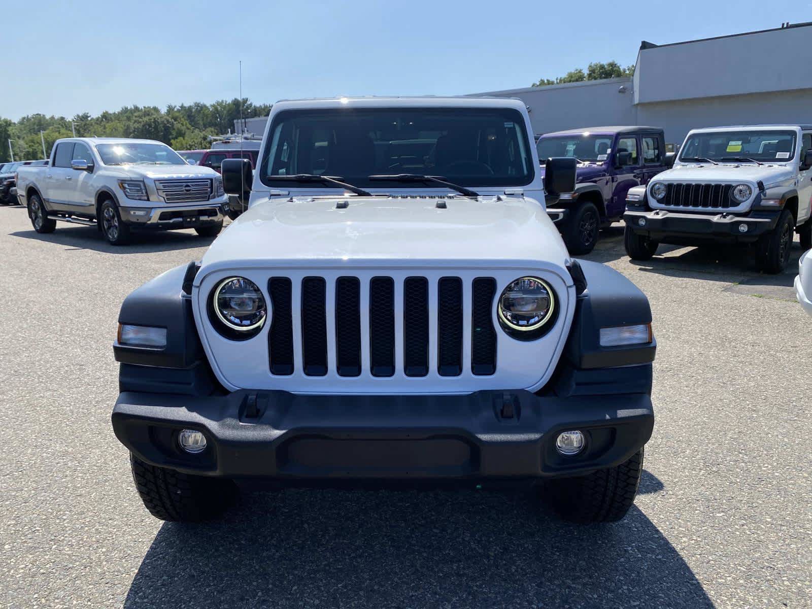 Used 2022 Jeep Wrangler Unlimited Sport AWD/4WD image 8