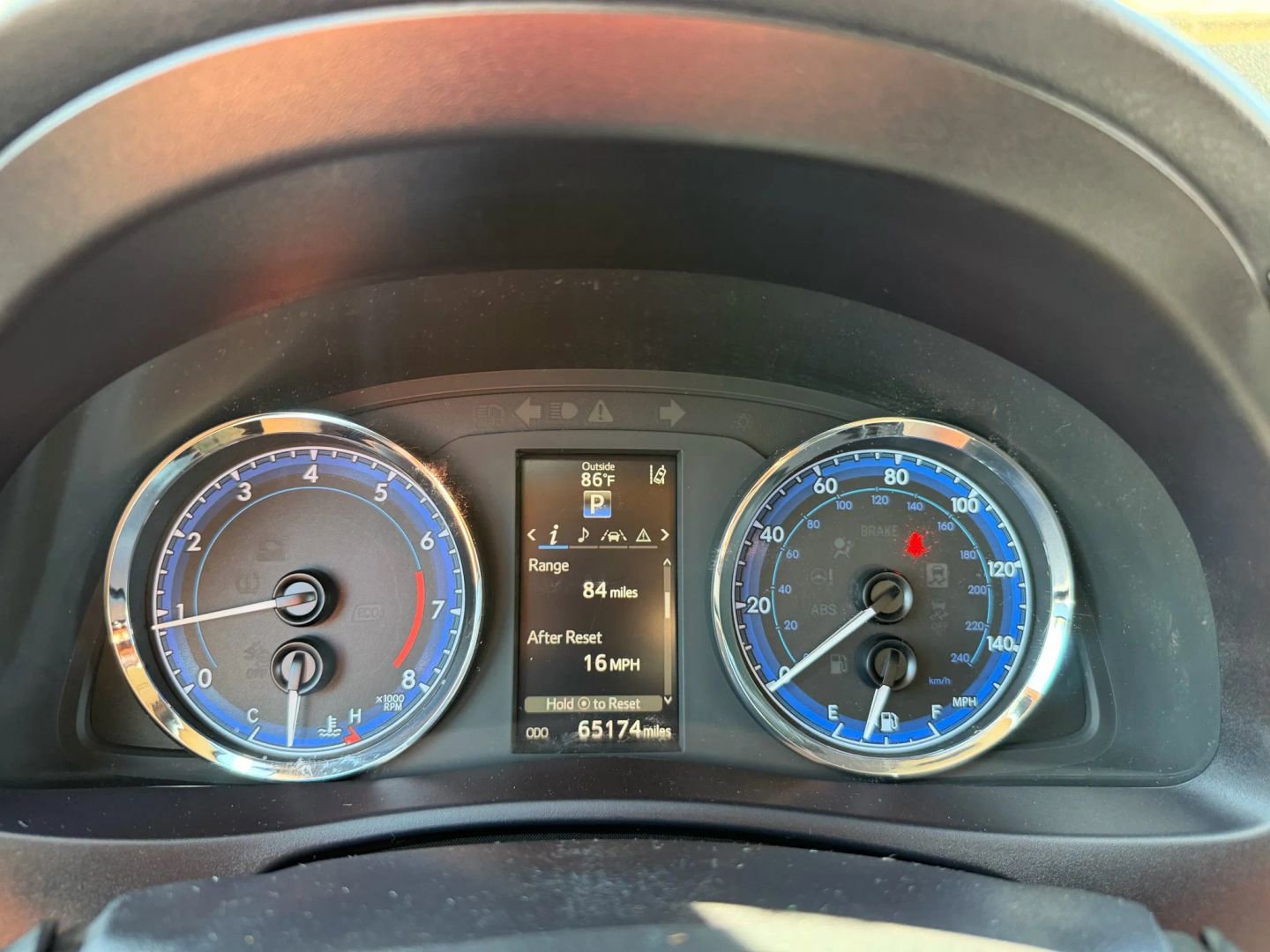 Used 2017 Toyota Corolla SE w/ SE Premium Package FWD image 22