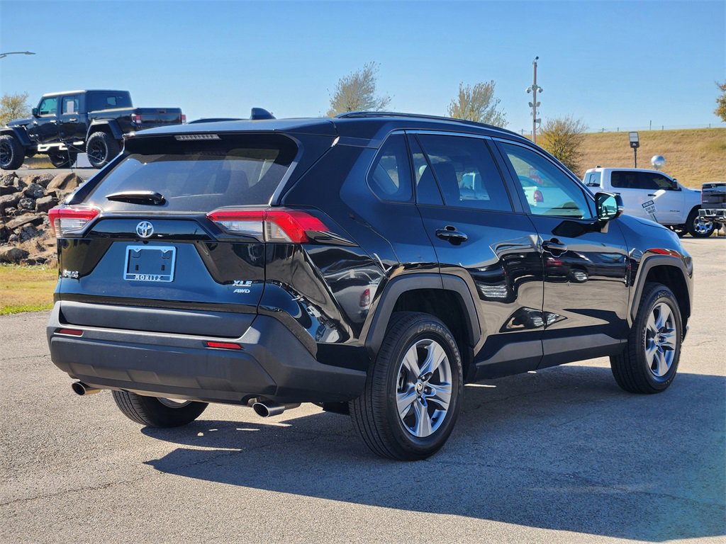 Used 2024 Toyota RAV4 XLE image 7
