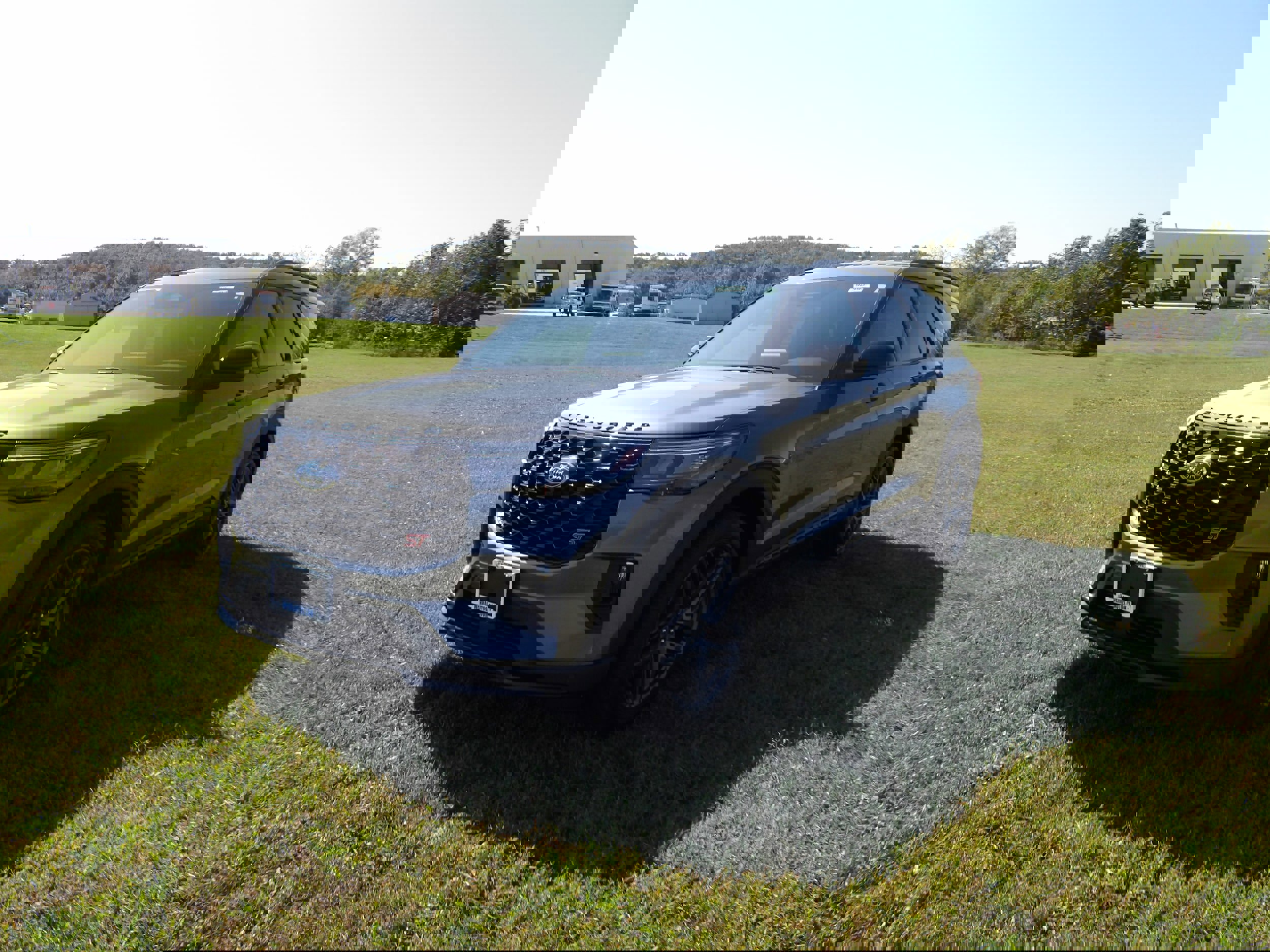 New 2025 Ford Explorer ST image 2