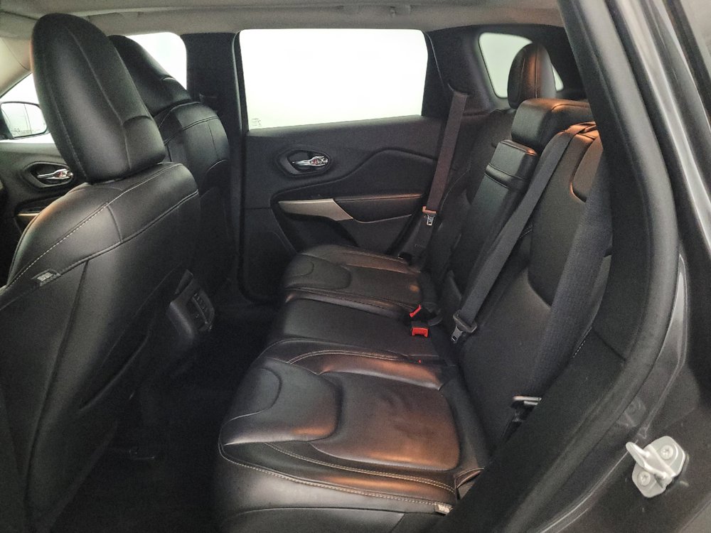 Used 2018 Jeep Cherokee Limited AWD/4WD image 18