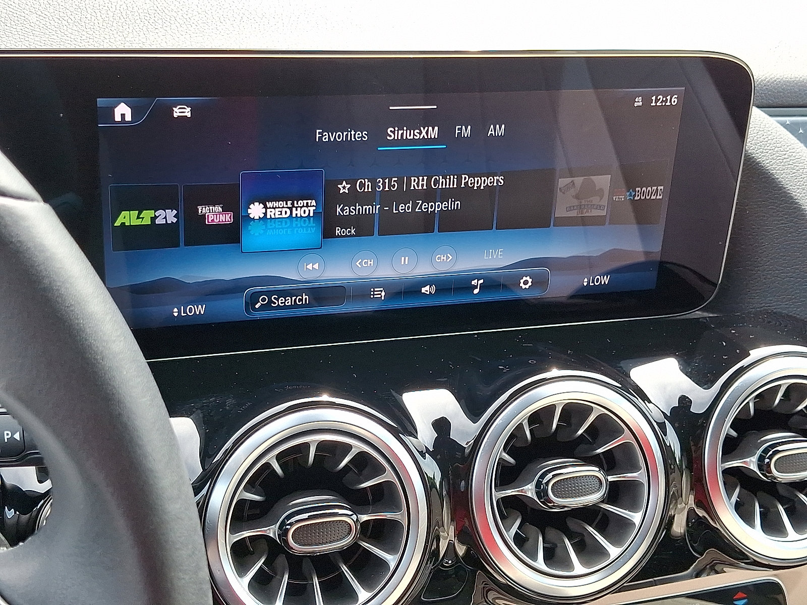 Certified 2025 Mercedes-Benz GLA 250 4MATIC image 17