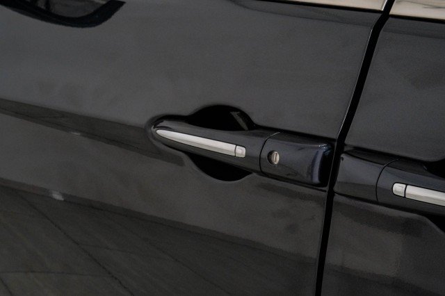 Used 2019 Chrysler Pacifica Touring-L FWD image 48