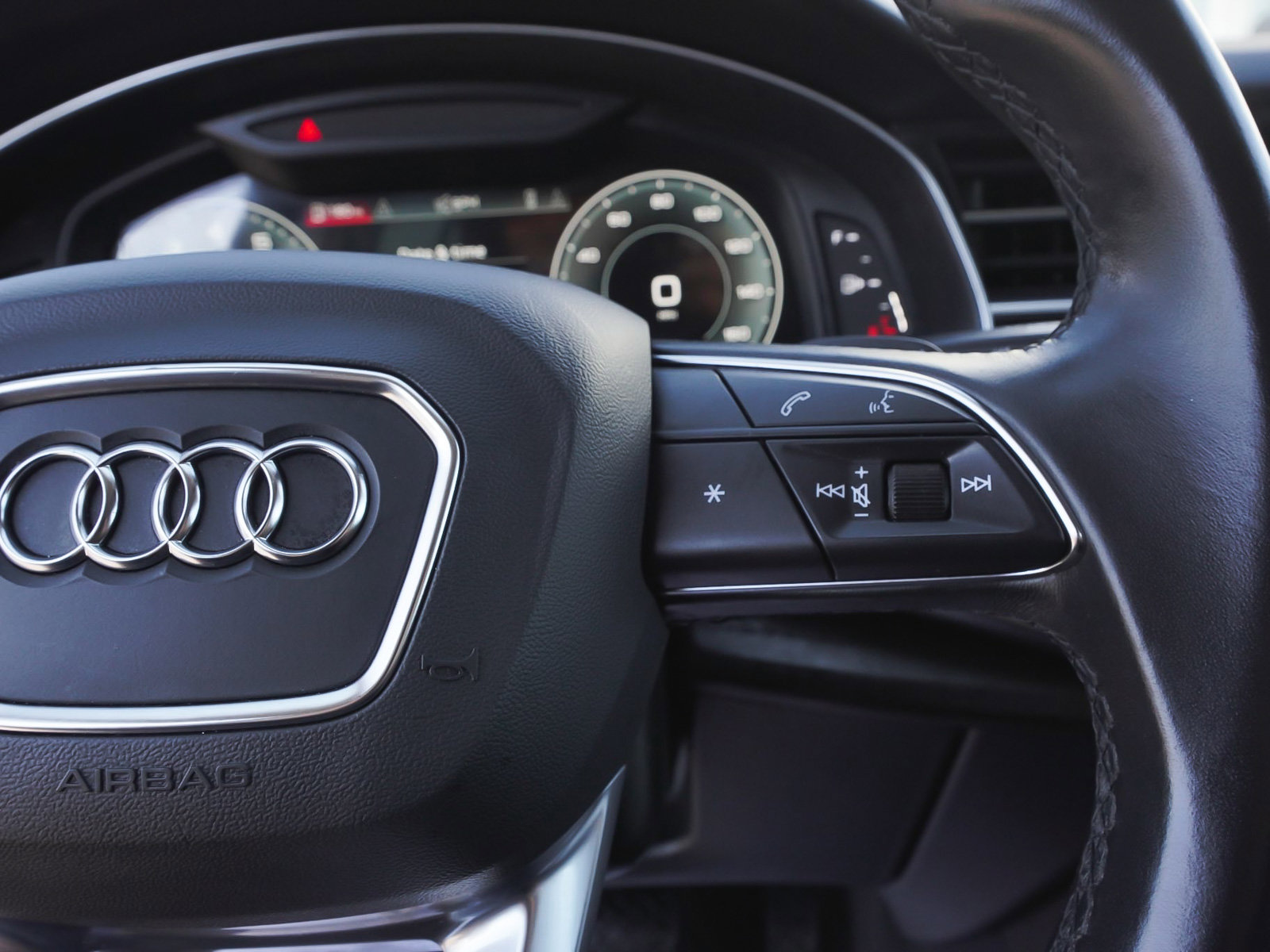 Used 2022 Audi Q8 Premium Plus w/ Premium Plus Package AWD/4WD image 19