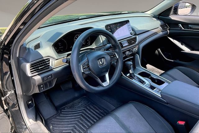 Used 2020 Honda Accord EX image 17