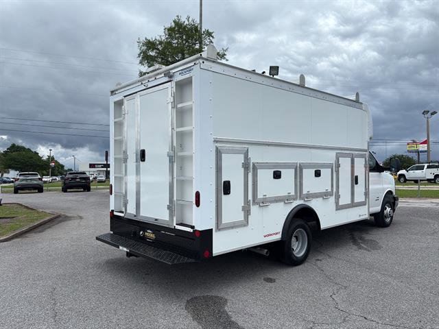 New 2026 Chevrolet Express 4500 w/ Power Convenience Package RWD image 16