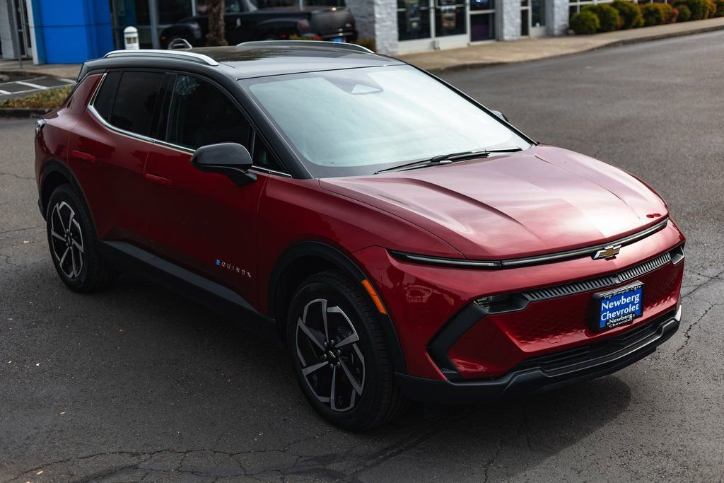 New 2026 Chevrolet Equinox EV LT image 26
