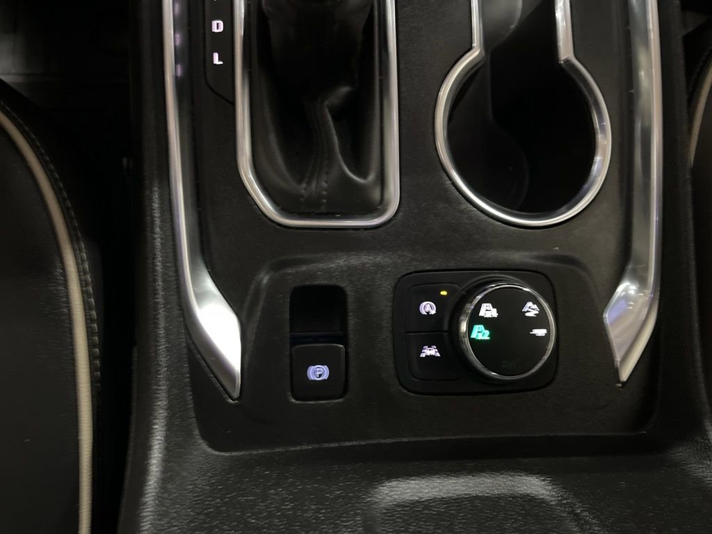 Certified 2022 Chevrolet Traverse Premier w/ Redline Edition image 23
