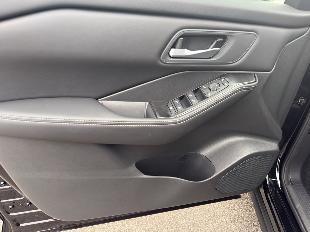 New 2026 Nissan Rogue SV image 13