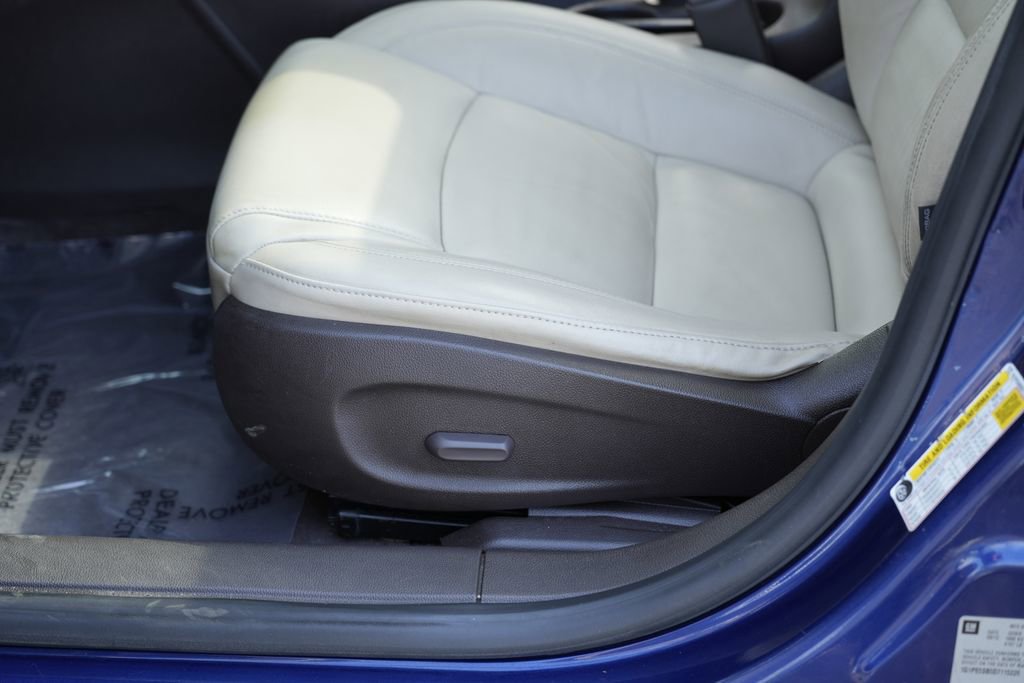 Used 2013 Chevrolet Cruze LT image 20