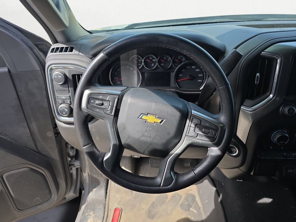 Used 2021 Chevrolet Silverado 1500 LT image 12