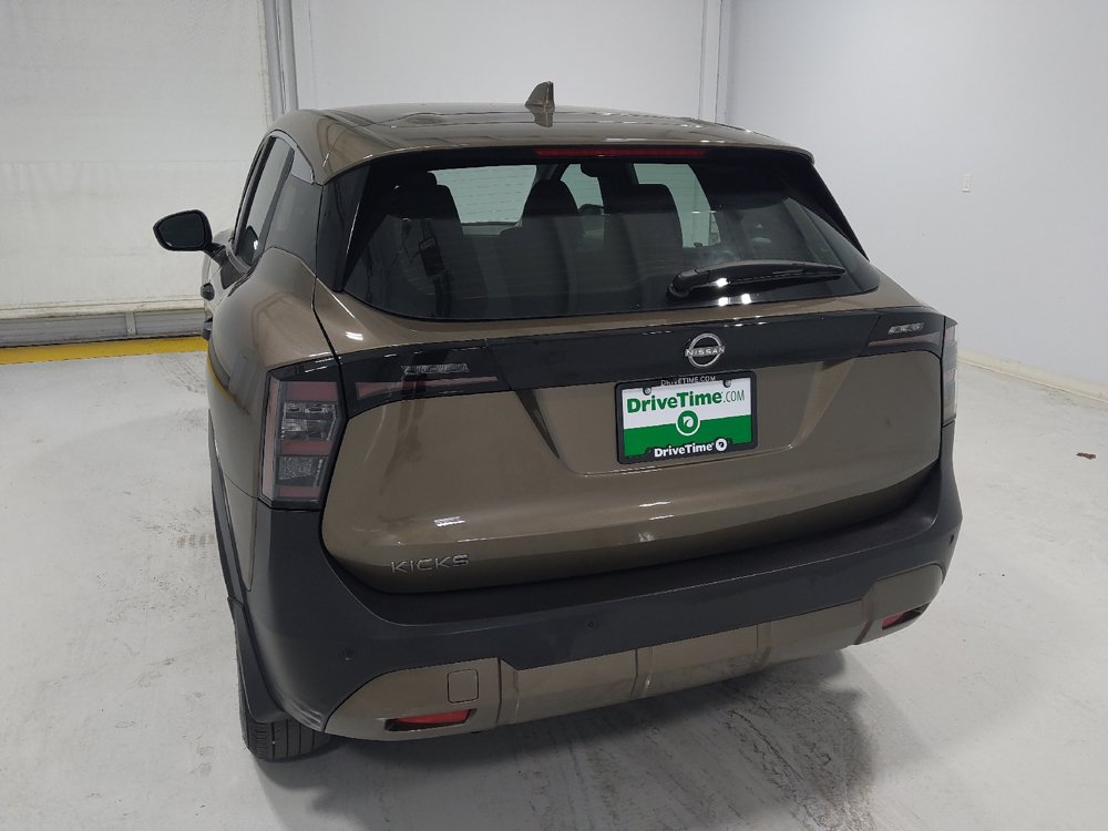 Used 2025 Nissan Kicks S FWD image 6