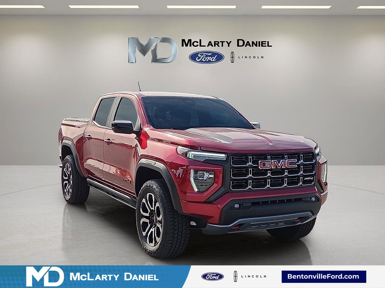 Used 2025 GMC Canyon AT4 w/ Nightfall Edition AWD/4WD image 1