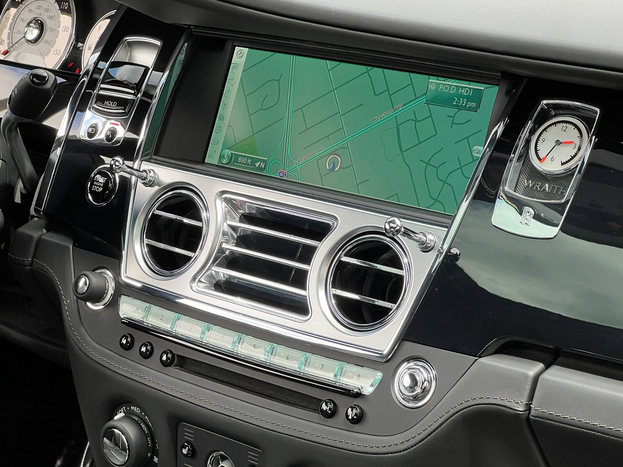 Used 2015 Rolls-Royce Wraith RWD image 28