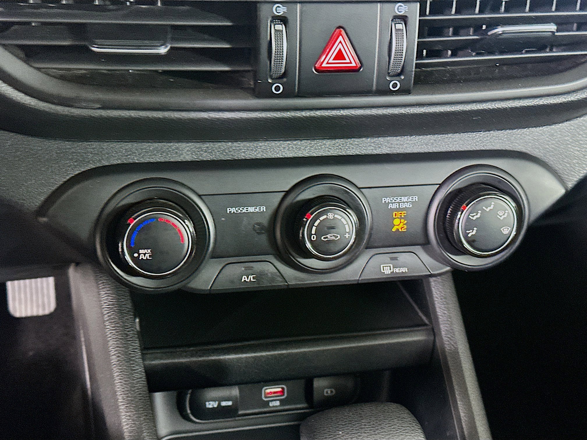 Used 2024 Kia Forte LXS image 23