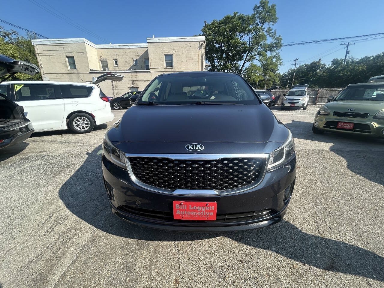 Used 2015 Kia Sedona LX FWD image 3
