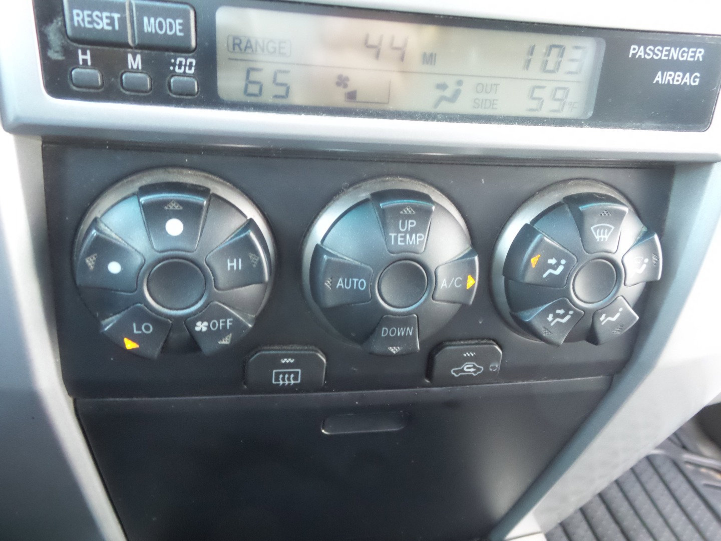 Used 2005 Toyota 4Runner SR5 AWD/4WD image 60