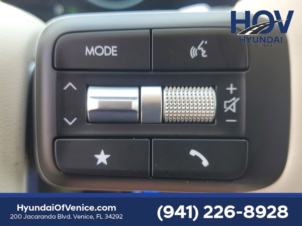 Used 2025 Hyundai Santa Fe Calligraphy image 27