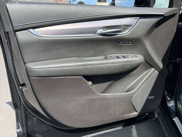 Used 2023 Cadillac XT6 Luxury AWD/4WD image 18