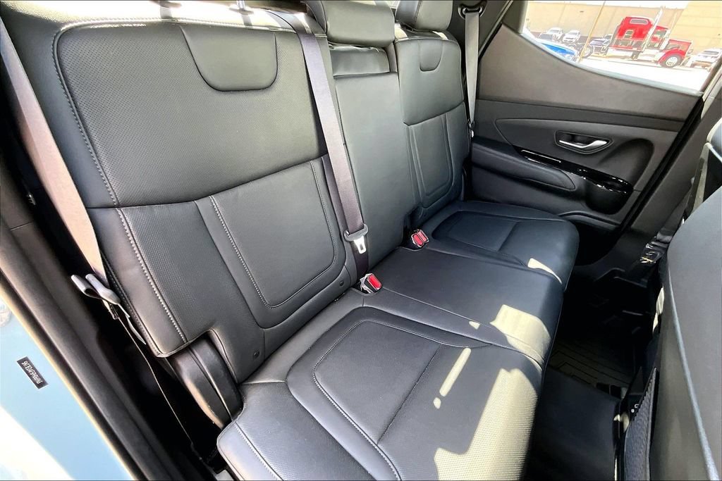 Used 2023 Hyundai Santa Cruz Limited AWD/4WD image 33