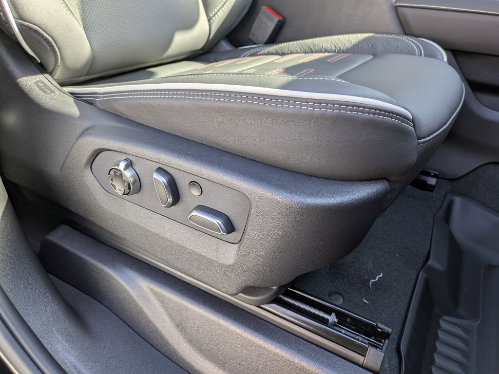 New 2026 GMC Sierra 2500 AT4X w/ Snow Plow Prep/Camper Package AWD/4WD image 26