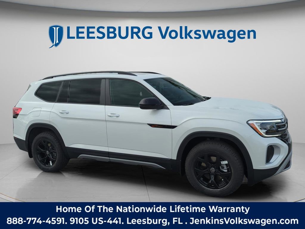 New 2026 Volkswagen Atlas Peak Edition image 2
